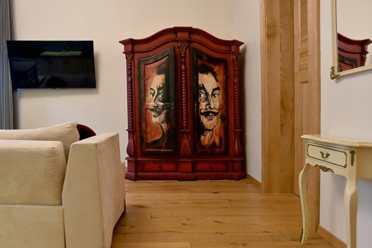 Dali Aparthotel Košalín Exteriér fotografie