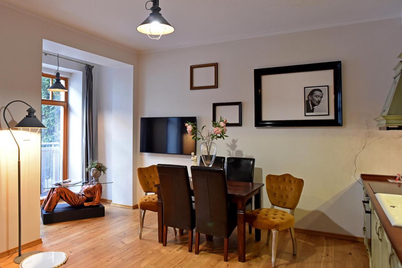Dali Aparthotel Košalín Exteriér fotografie